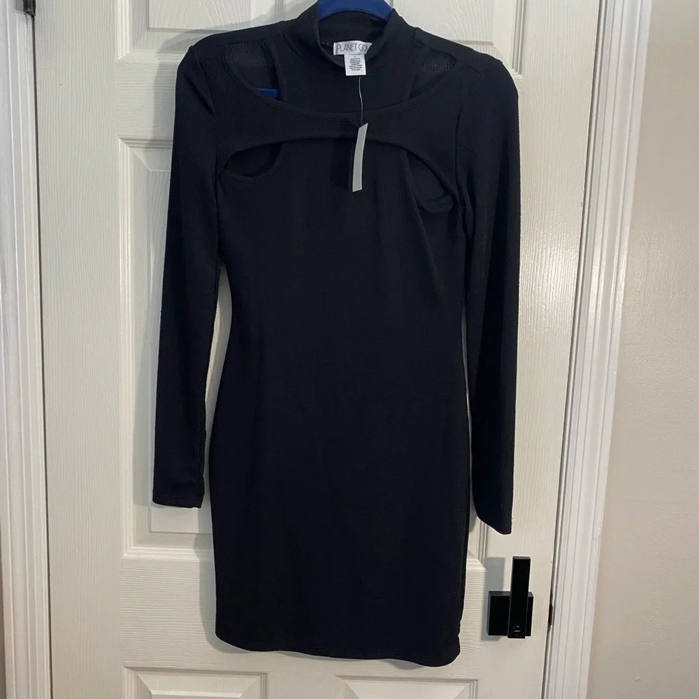 Planet Gold Black Cut Out Bodycon Dress M NWT Long Sleeve Mock Neck - Picture 4 of 8